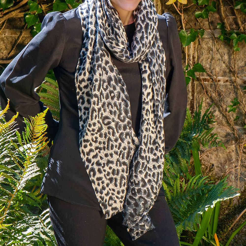 Black Leopard Print Cashmere and Silk Scarf - Image 3