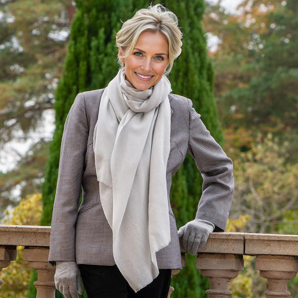 Diamond White Cashmere and Silk Wrap - Image 6