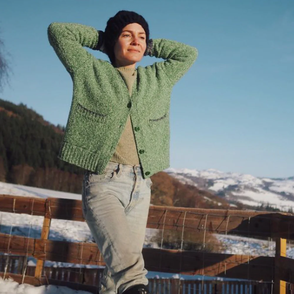 Ribbed Black Cashmere Slouch Beanie Hat - Image 5